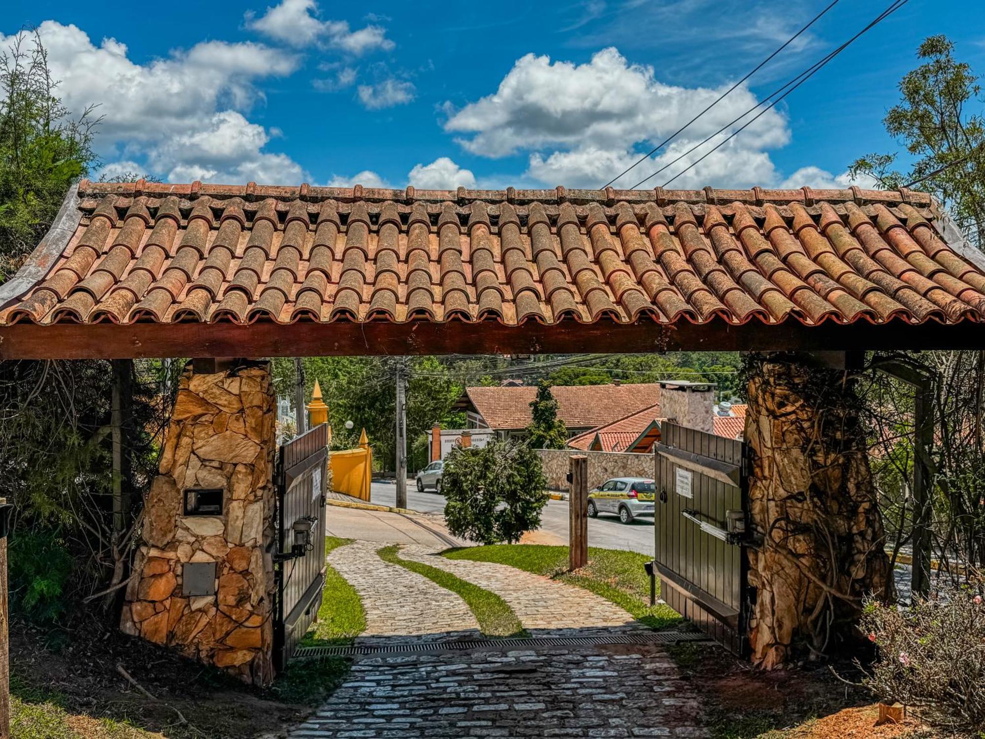 Mansao Nacional Inn Campos do Jordão Exterior foto